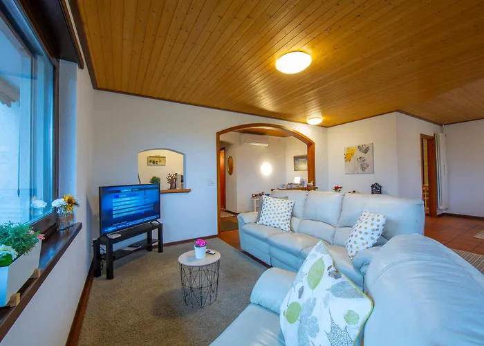 Chiara\'S Home - Happy Rentals